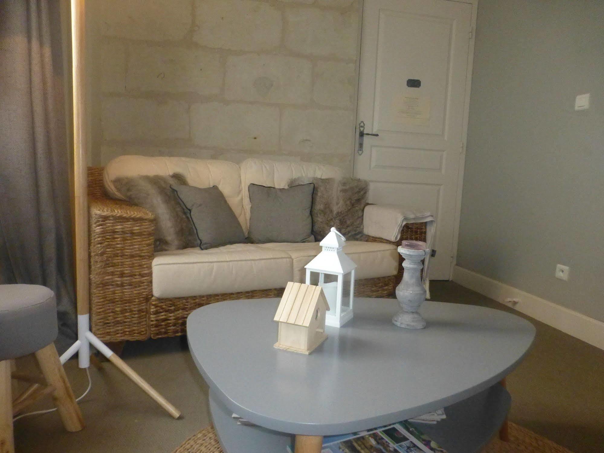 Bed and Breakfast La Demeure du Goupil à Brissac-Quince Extérieur photo